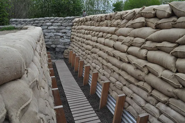 Trench 991037 640 Image