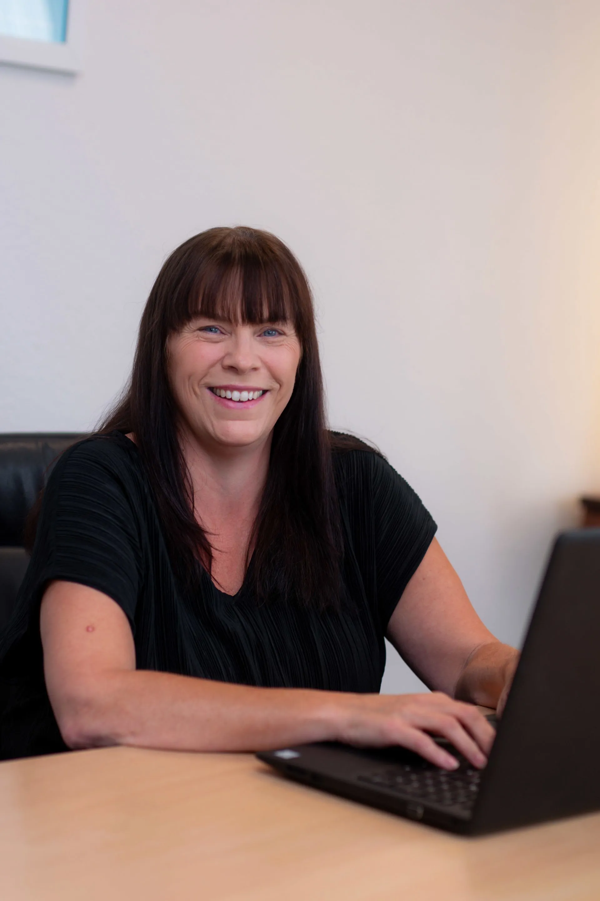 Sarah Hall Profile Picture