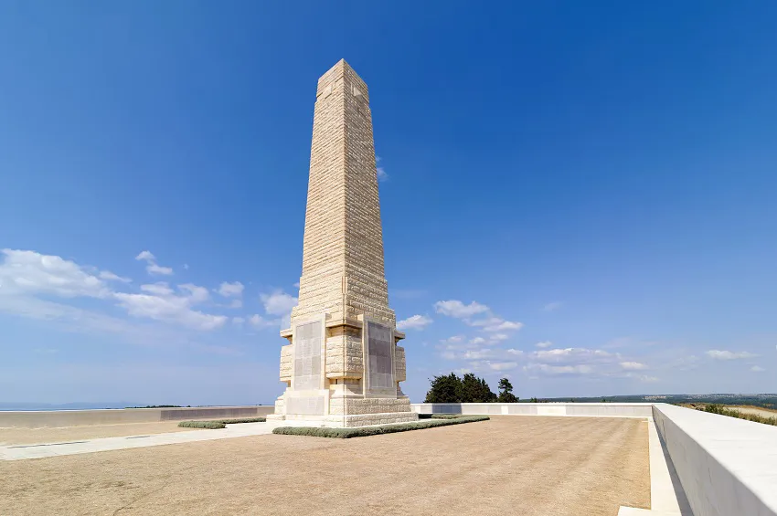 Lo Res Helles Memorial Image