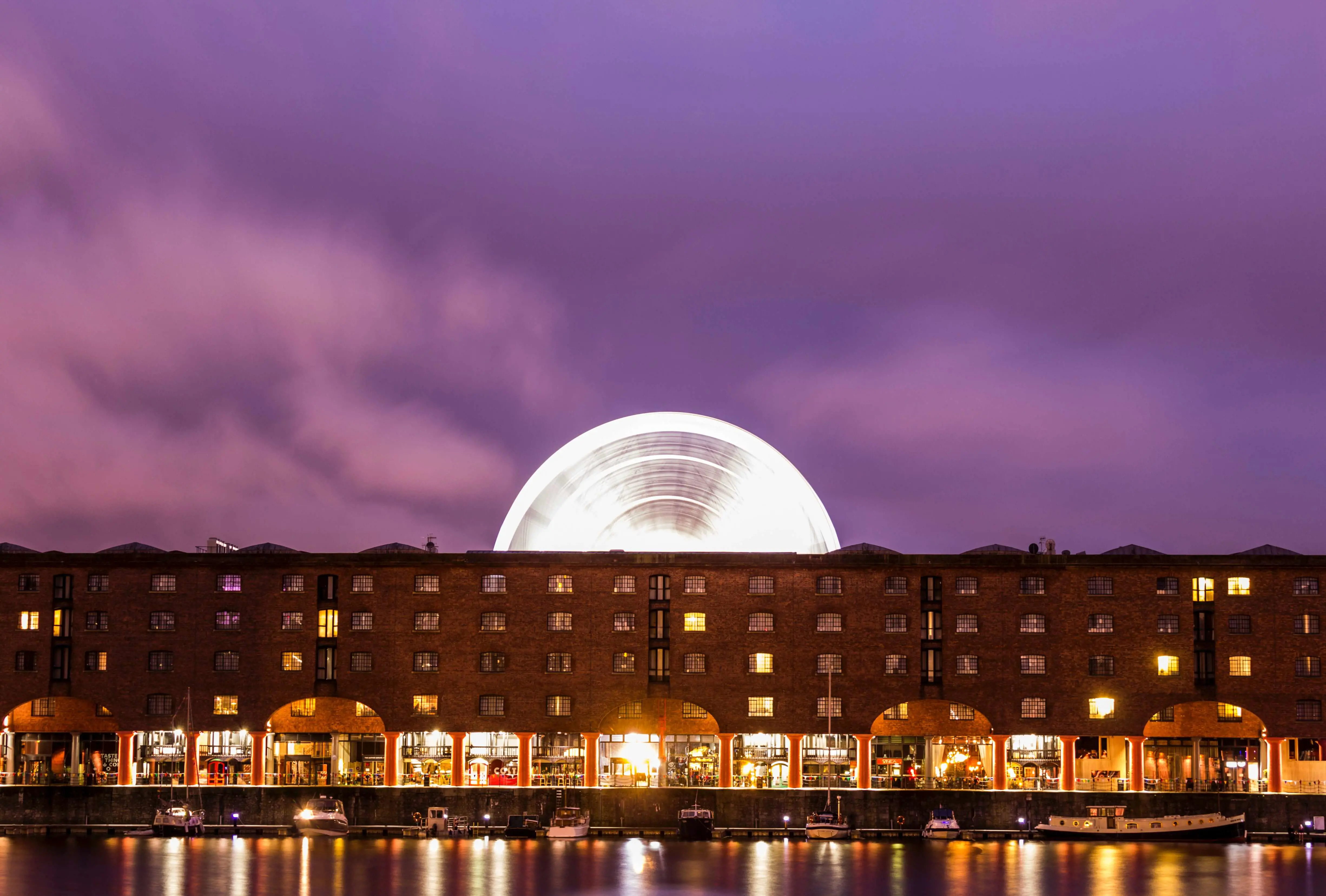 Liverpool - Albert Dock Tate Museum