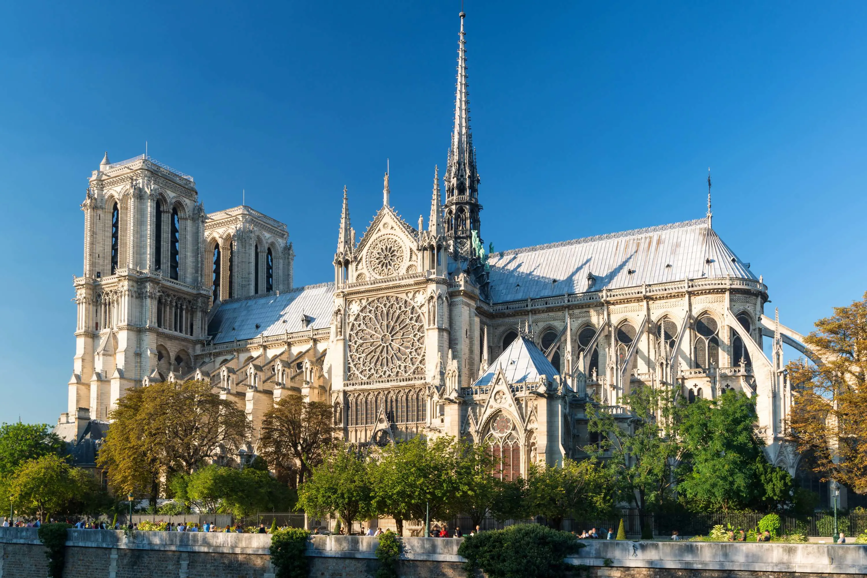 Paris Notre Dame Building
