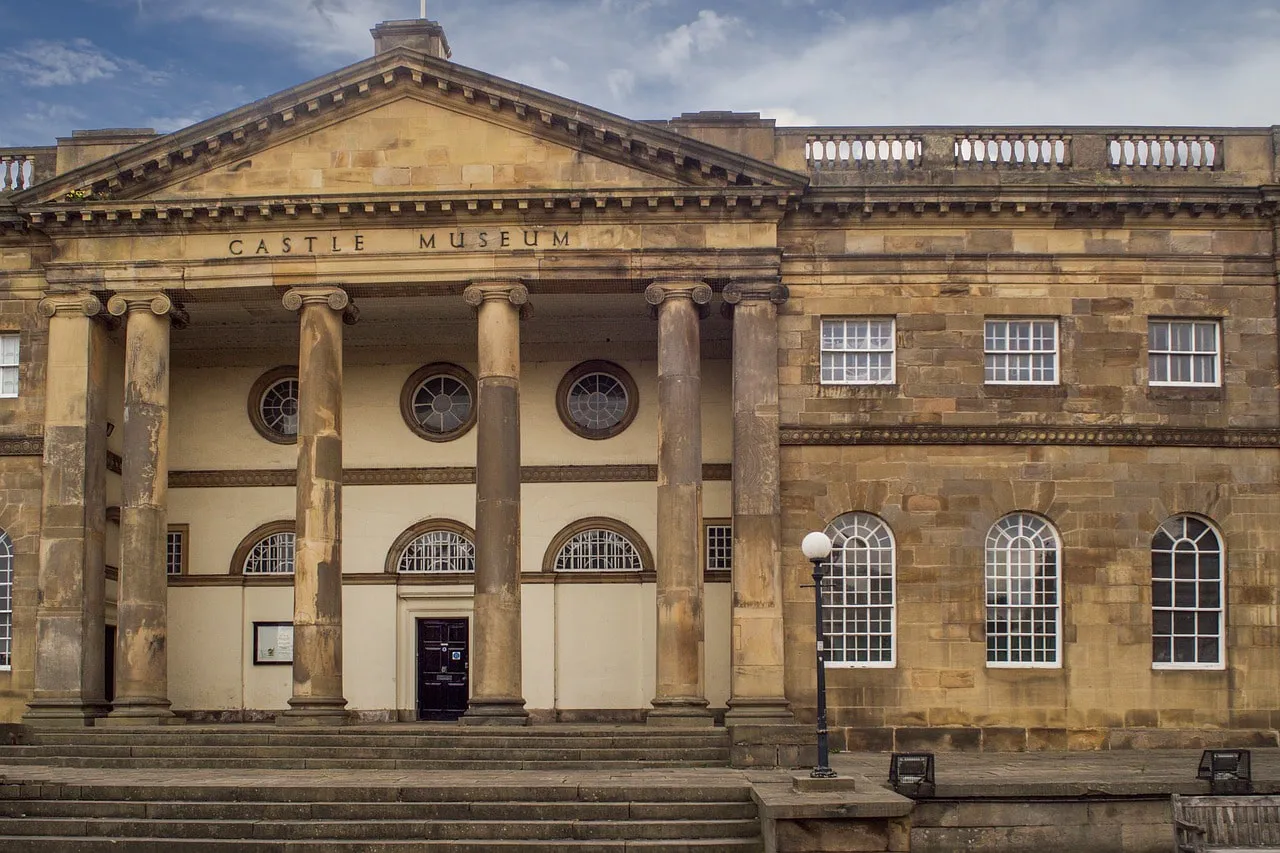 Castle Museum 1588734 1280 Min Image