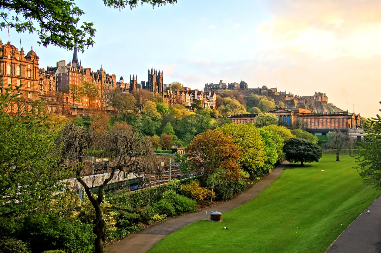 Edinburgh City Park Buildings Image